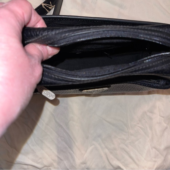 NEW VINTAGE w/TAGS GUESS Crossbody - Picture 6 of 11